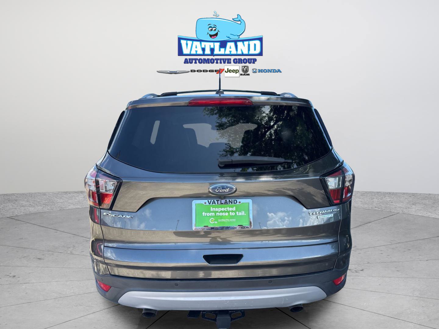 Used 2017 Ford Escape Titanium w/ Equipment Group 301A FWD image 4