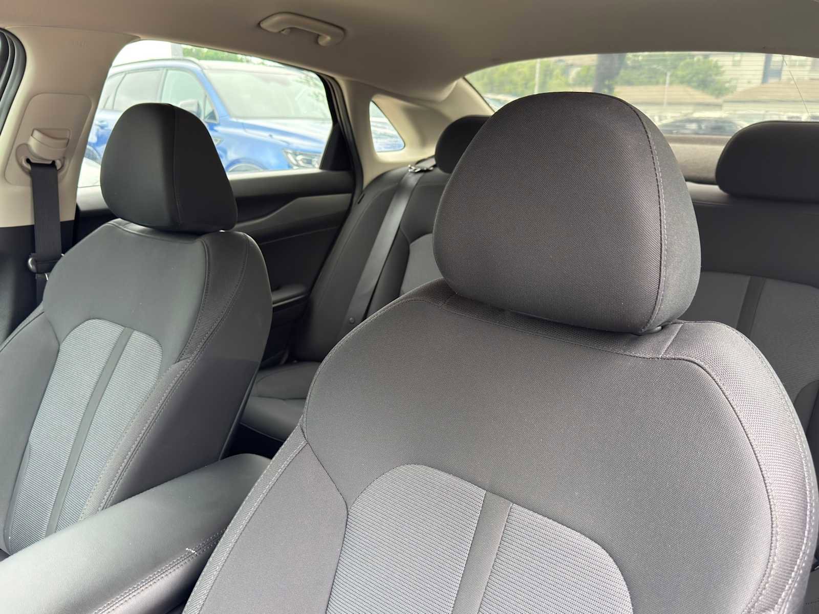 Used 2022 Kia K5 LXS image 10