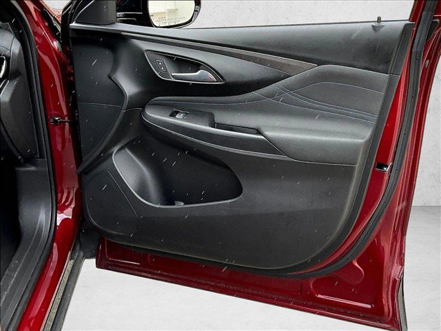 Used 2025 Buick Envista Sport Touring w/ Convenience I Package FWD image 15