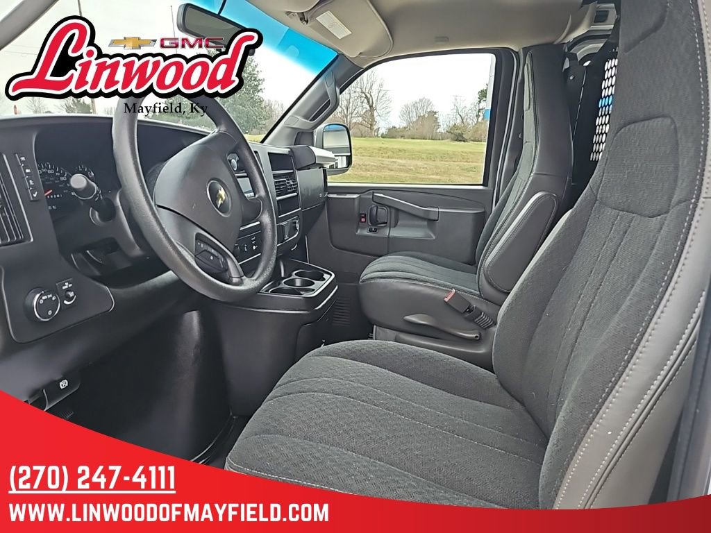 Used 2024 Chevrolet Express 2500 w/ Driver Convenience Package image 15