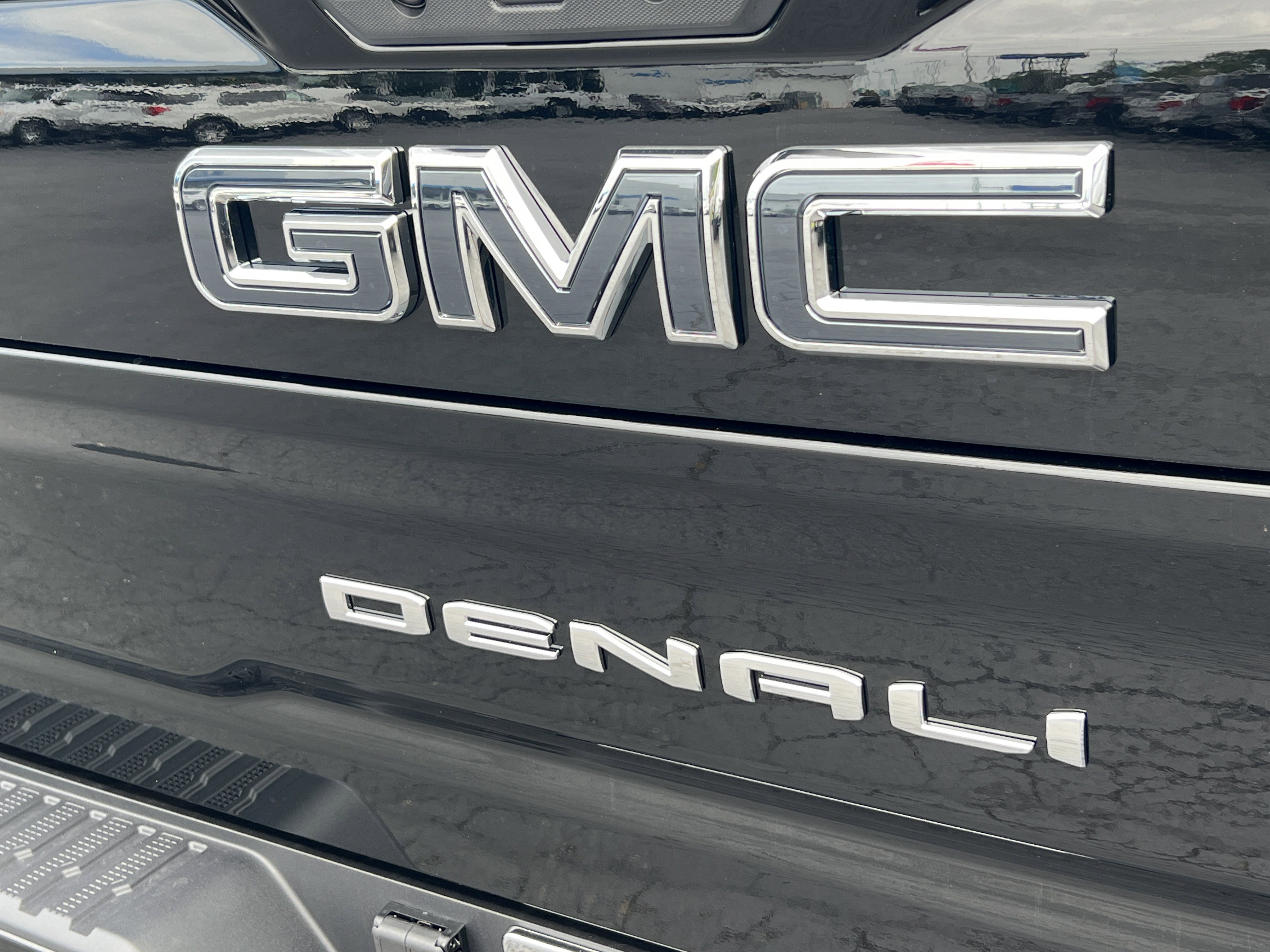 New 2026 GMC Sierra 2500 Denali Ultimate AWD/4WD image 8