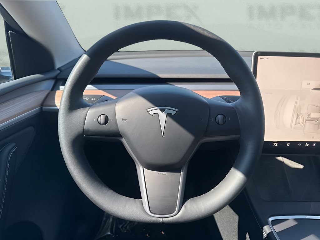Used 2025 Tesla Model Y Long Range RWD image 15