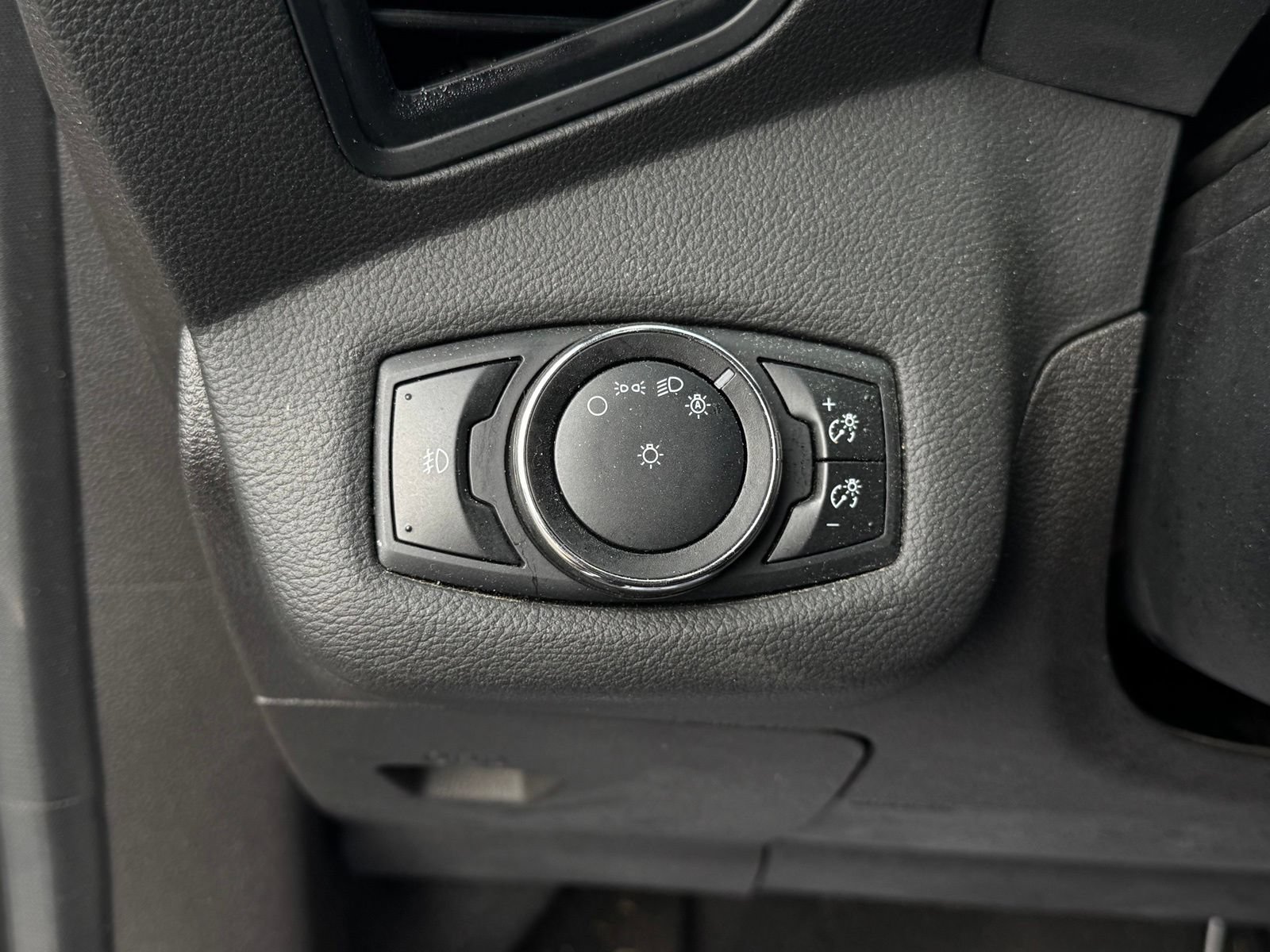 Used 2014 Ford Escape SE w/ Equipment Group 201A FWD image 15