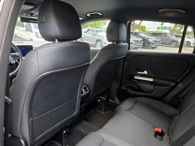 Used 2025 Mercedes-Benz GLA 250 image 13