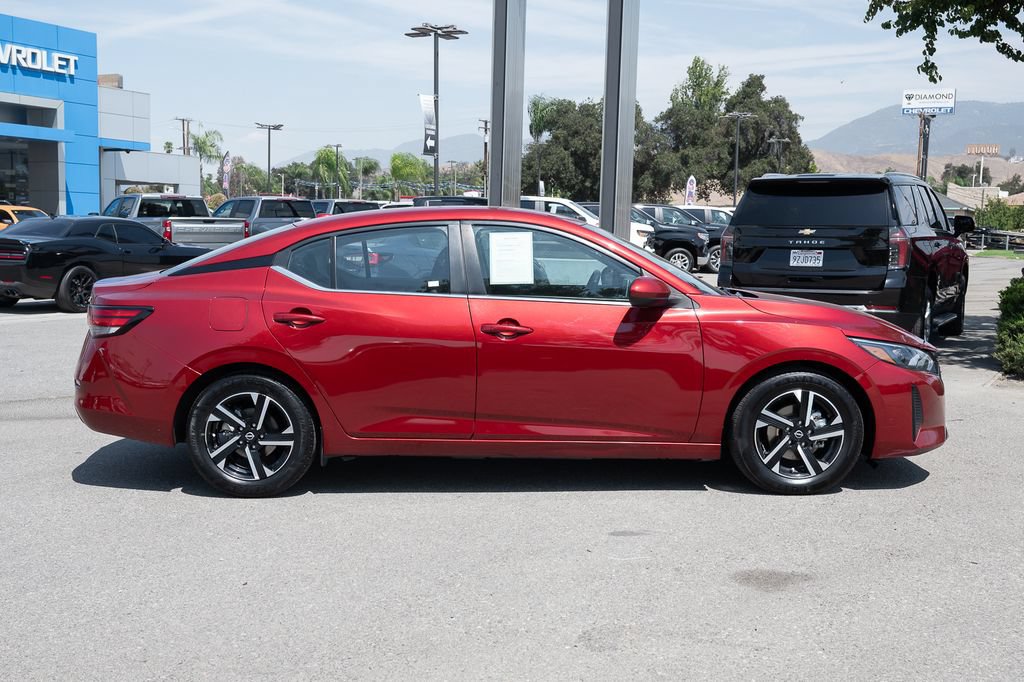 Used 2024 Nissan Sentra SV FWD image 3