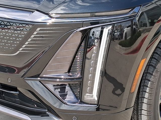 New 2026 Cadillac Lyriq Sport image 7