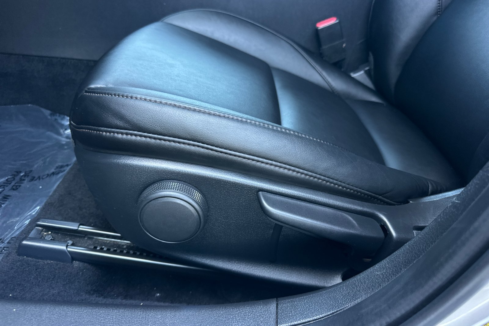 Used 2025 MAZDA MAZDA3 s FWD image 13