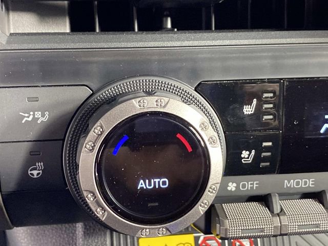 Used 2025 Toyota 4Runner Limited AWD/4WD image 23