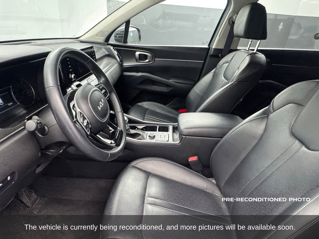 Used 2023 Kia Sorento S w/ Panoramic Sunroof Package FWD image 9