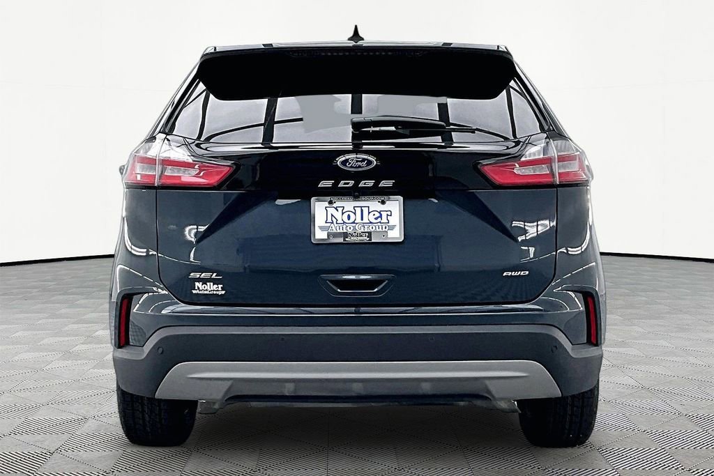 Certified 2023 Ford Edge SEL w/ Convenience Package AWD/4WD image 4