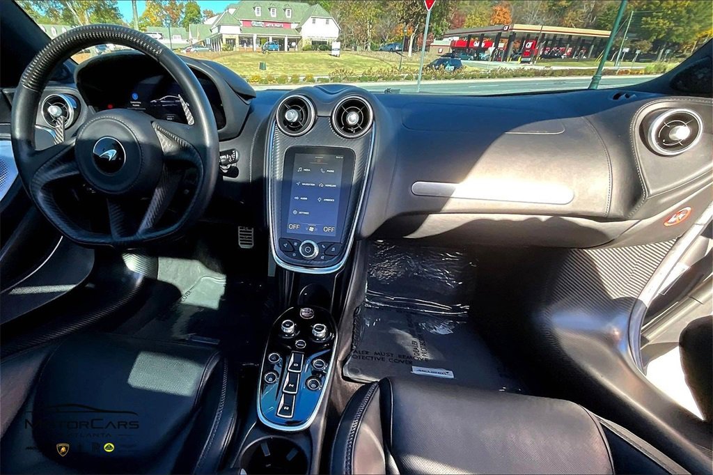 Used 2023 McLaren GT image 15