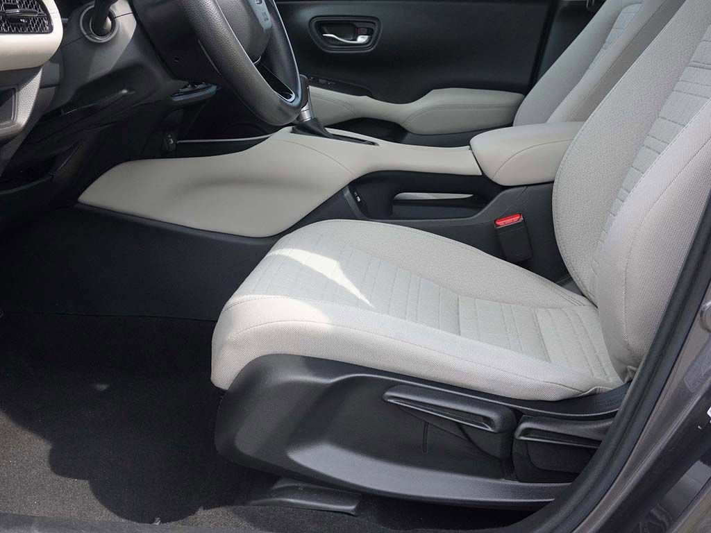 Used 2023 Honda HR-V LX image 21