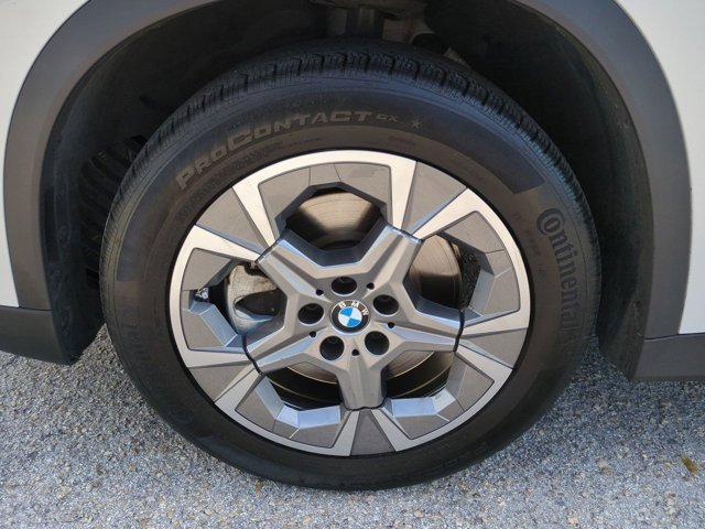 Used 2023 BMW X1 xDrive28i w/ Premium Package image 10