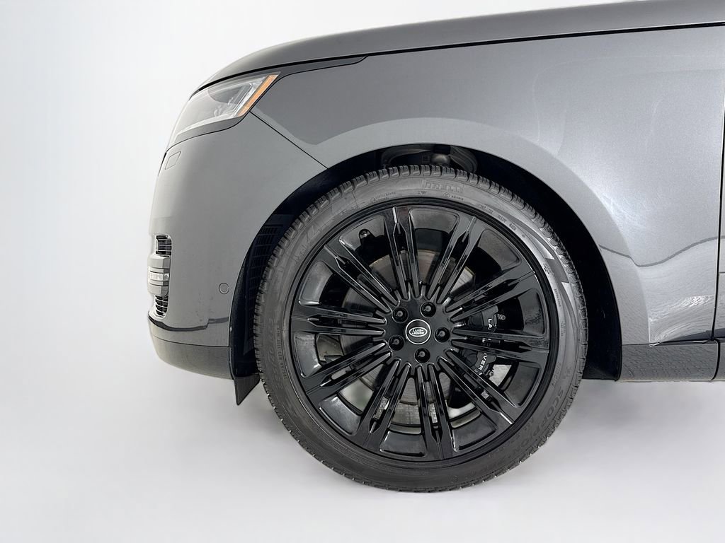 Used 2023 Land Rover Range Rover SE image 27