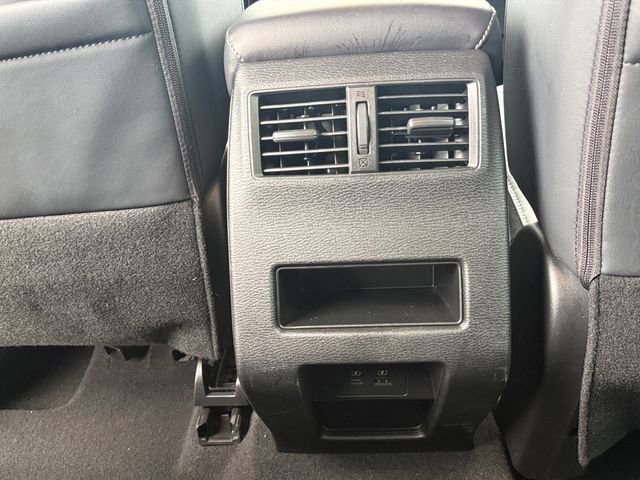 Used 2023 Mitsubishi Outlander SE Black Edition image 8