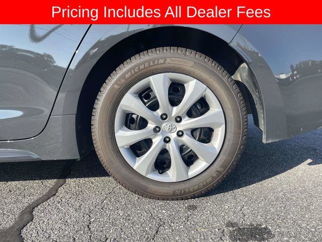Used 2025 Toyota Corolla LE w/ Convenience Package FWD image 9