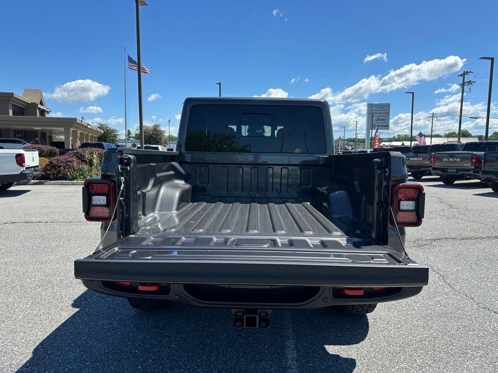 New 2026 Jeep Gladiator Rubicon w/ Safety Group AWD/4WD image 12