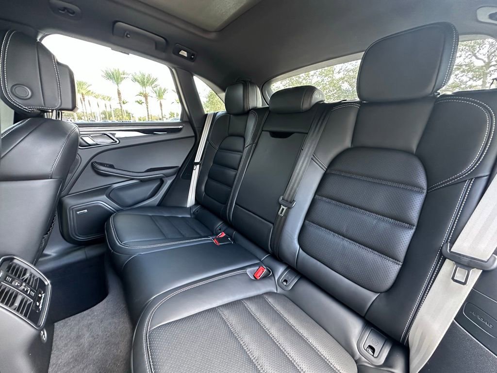 Used 2026 Porsche Macan S image 39