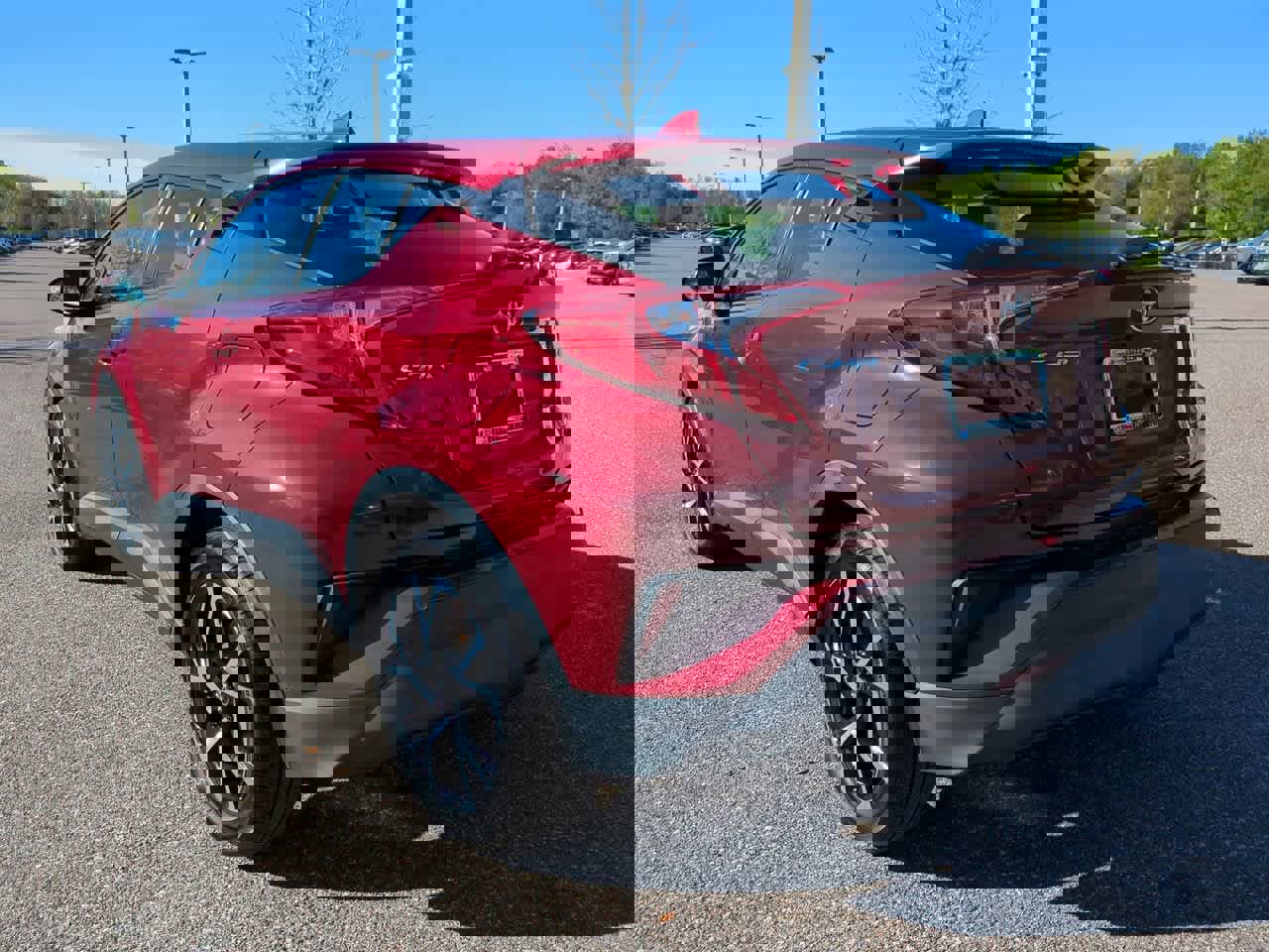 Certified 2018 Toyota C-HR XLE image 4