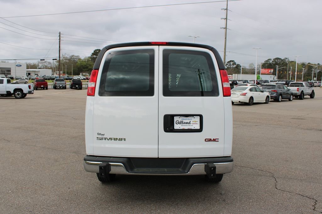 Used 2024 GMC Savana 2500 w/ Driver Convenience Package image 16