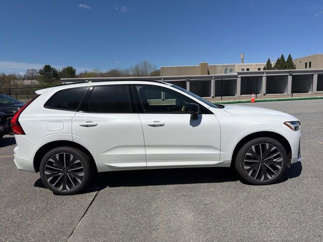 New 2026 Volvo XC60 B5 Ultra w/ Protection Package Premier AWD/4WD image 2