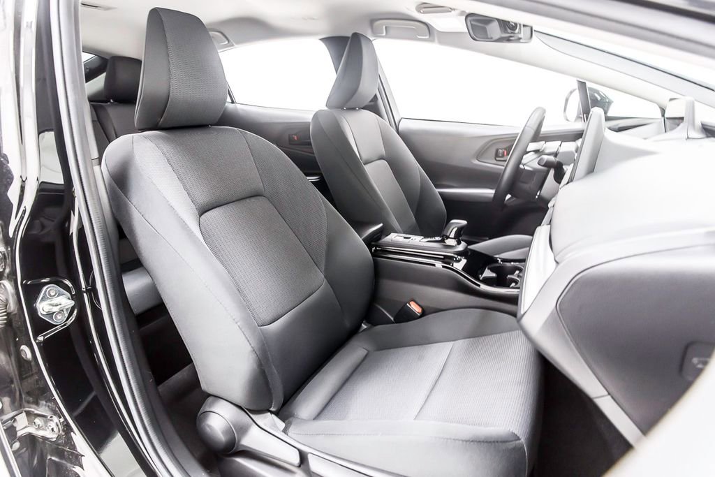 Used 2023 Toyota Prius LE image 33