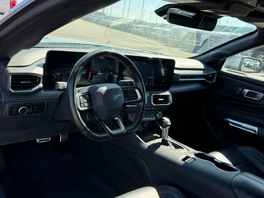 Used 2024 Ford Mustang Premium image 5