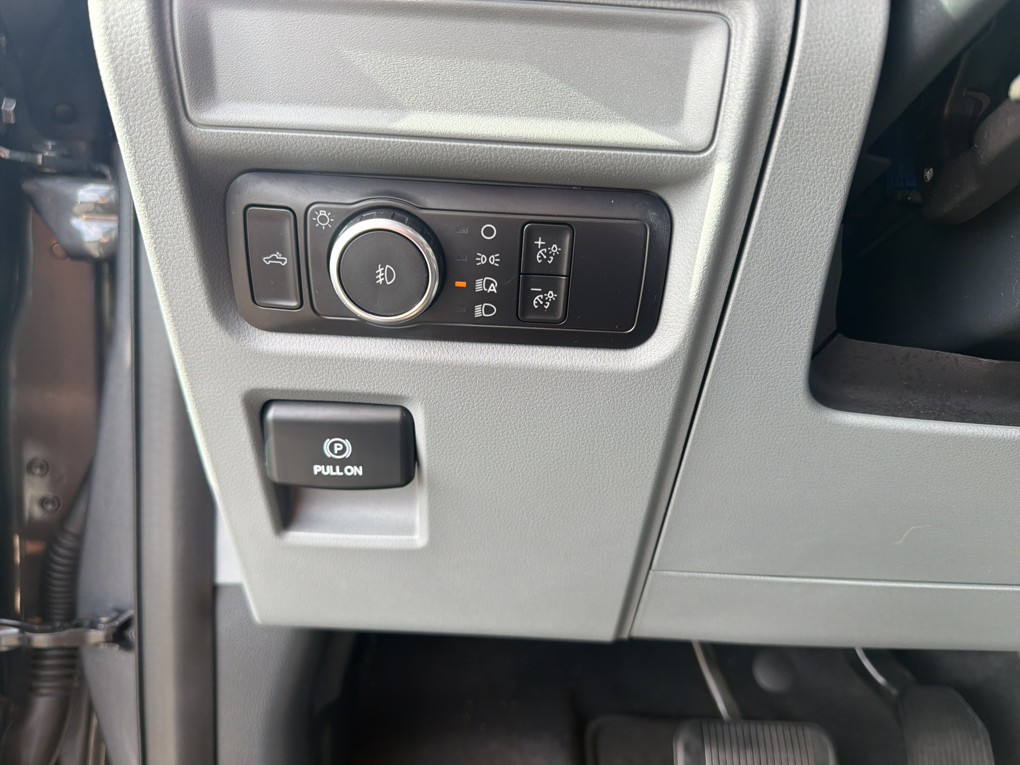 Certified 2026 Ford F150 XLT w/ XLT Chrome Appearance Package AWD/4WD image 18