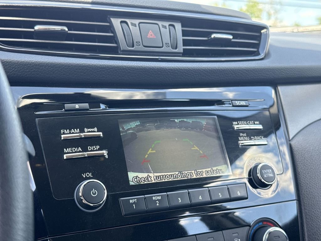 Used 2018 Nissan Rogue Sport S AWD/4WD image 17