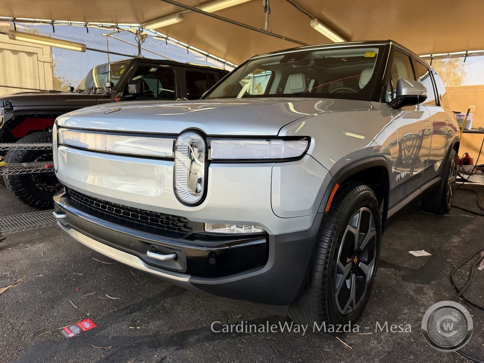 Used 2024 Rivian R1S Adventure AWD/4WD image 5