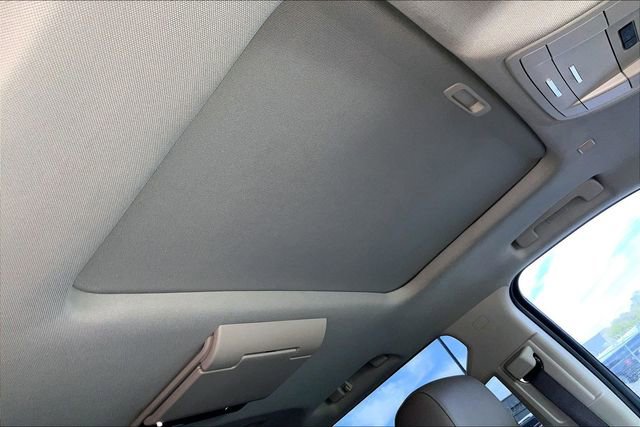 Used 2020 Chevrolet Tahoe Premier AWD/4WD image 17