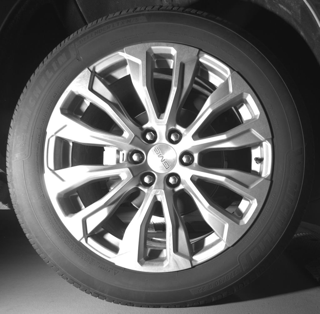 Used 2024 GMC Yukon Denali w/ Denali Reserve Package AWD/4WD image 14