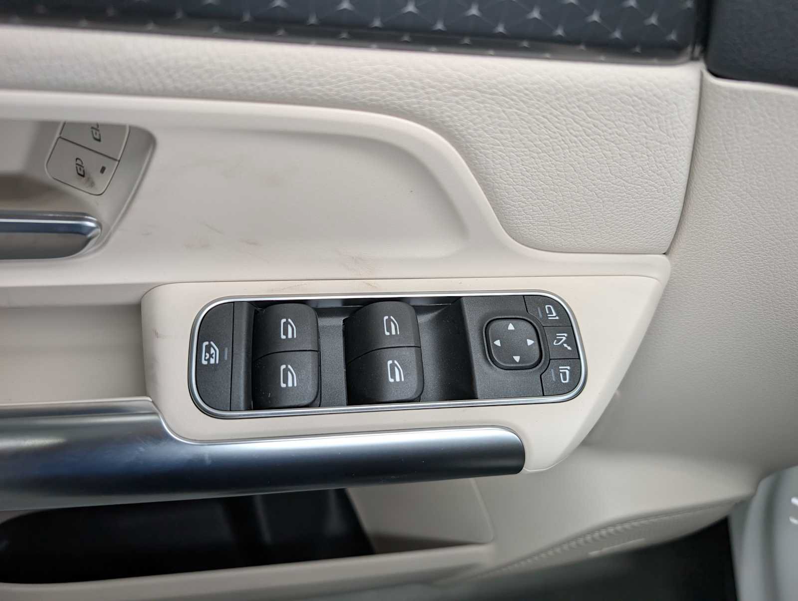 New 2026 Mercedes-Benz GLA 250 4MATIC image 27