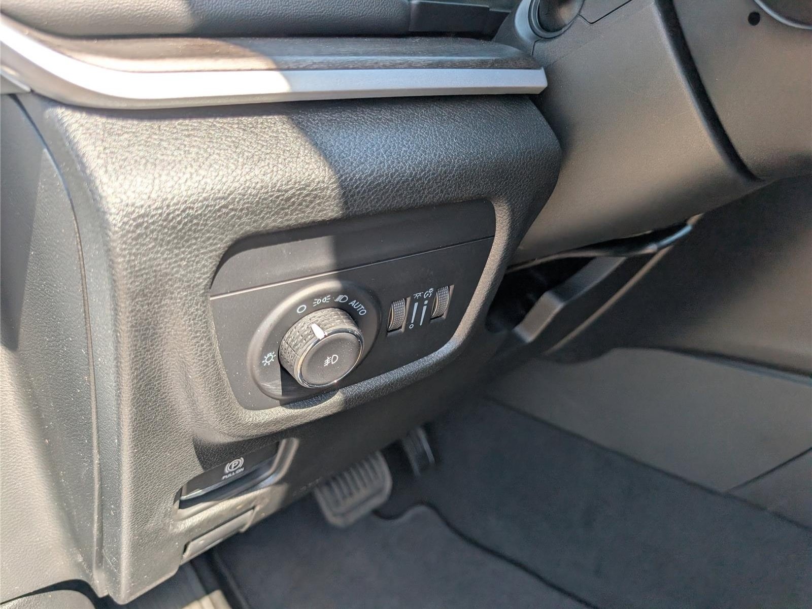 New 2026 Jeep Grand Cherokee Limited AWD/4WD image 18