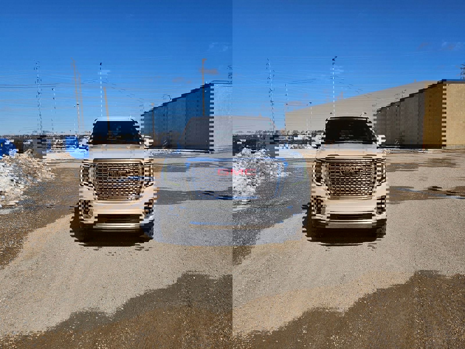 Used 2022 GMC Yukon XL Denali image 9