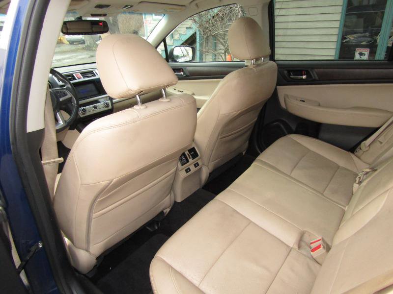 Used 2015 Subaru Outback 2.5i Limited image 8