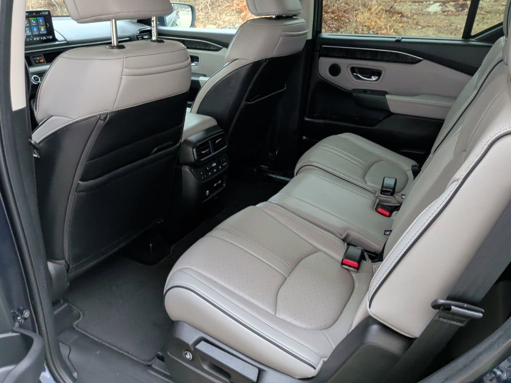 Certified 2023 Honda Pilot Elite image 11