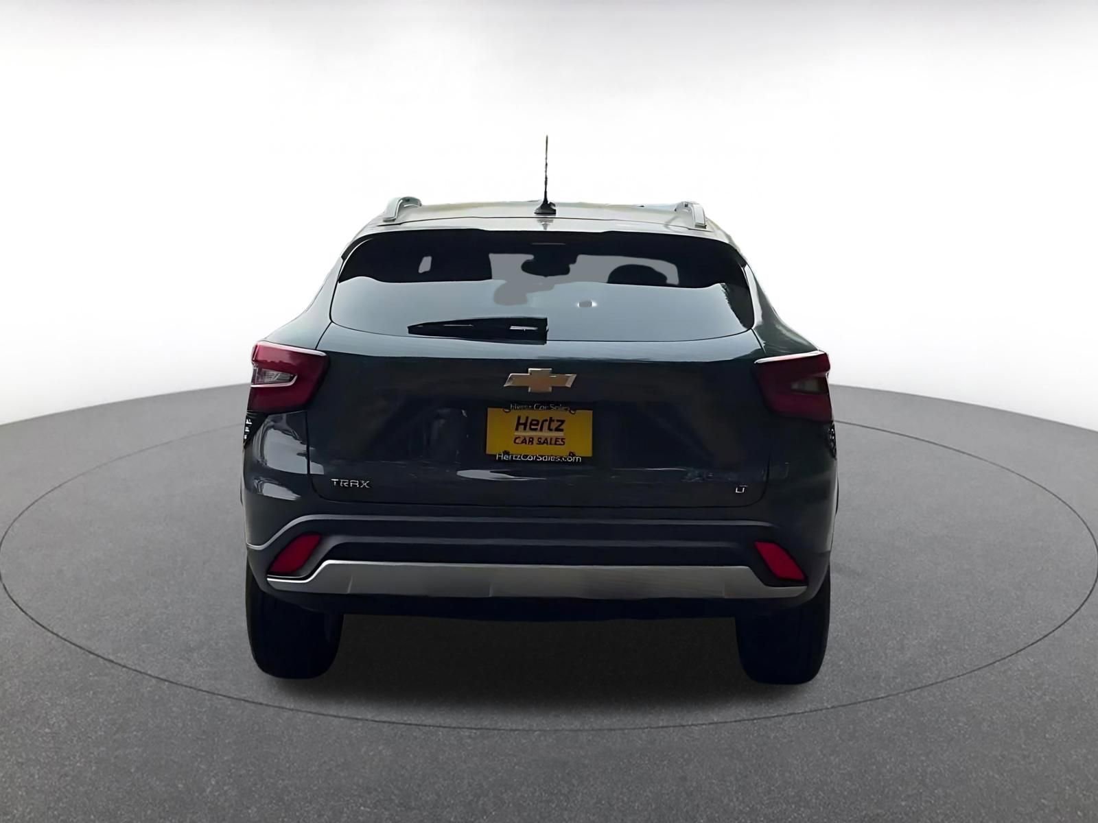 Used 2025 Chevrolet Trax LT image 12