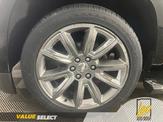 Used 2017 Chevrolet Suburban Premier AWD/4WD image 25