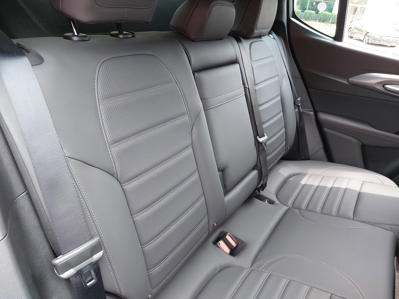 New 2025 Alfa Romeo Tonale w/ Premium Package image 12