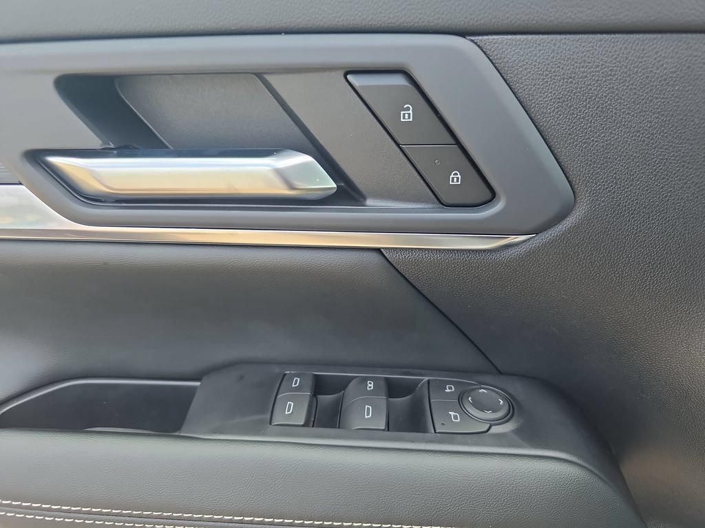 New 2027 GMC Terrain Elevation w/ Elevation Premium Package FWD image 28