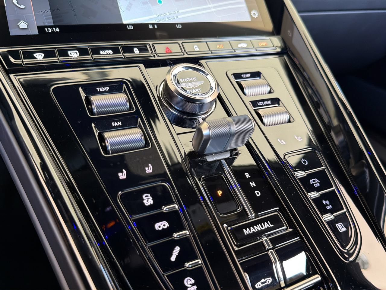 Used 2026 Aston Martin DB12 Convertible RWD image 25