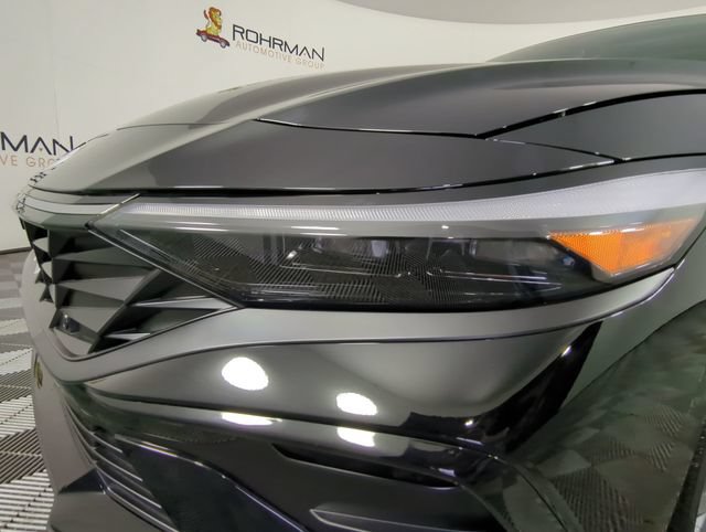 New 2026 Hyundai Elantra Limited FWD image 44