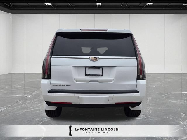 Used 2016 Cadillac Escalade Premium AWD/4WD image 4