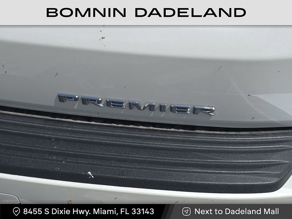 Certified 2025 Chevrolet Suburban Premier image 8