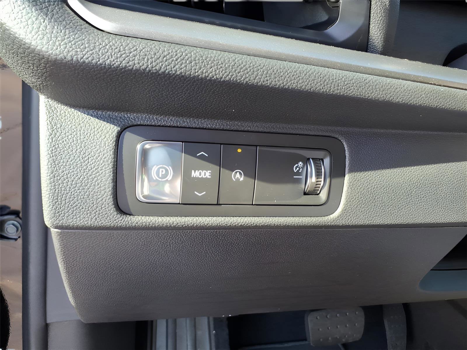 New 2026 Chevrolet Traverse LT w/ Driver Confidence Package image 24