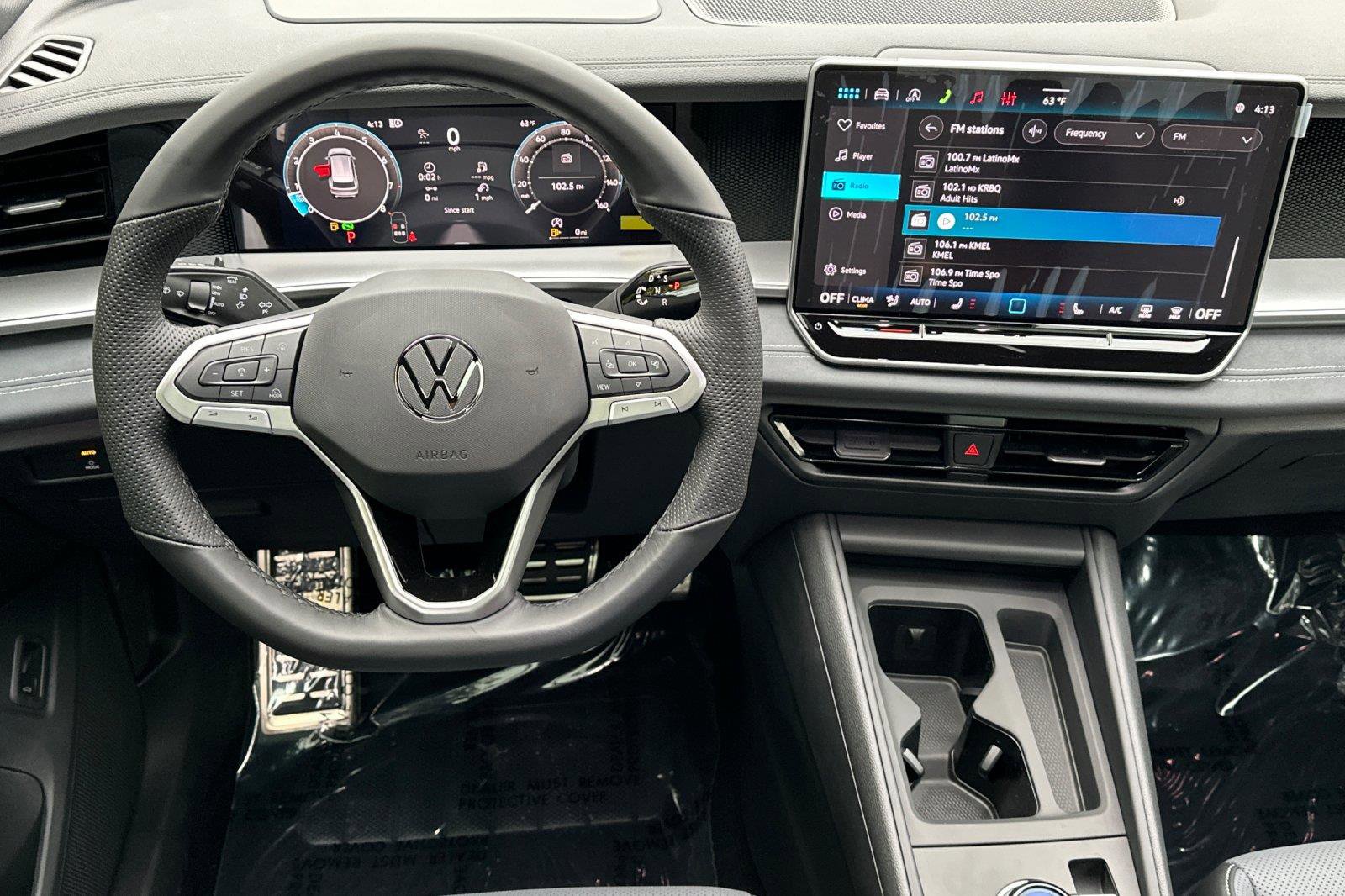 New 2026 Volkswagen Tiguan SE R-Line image 13