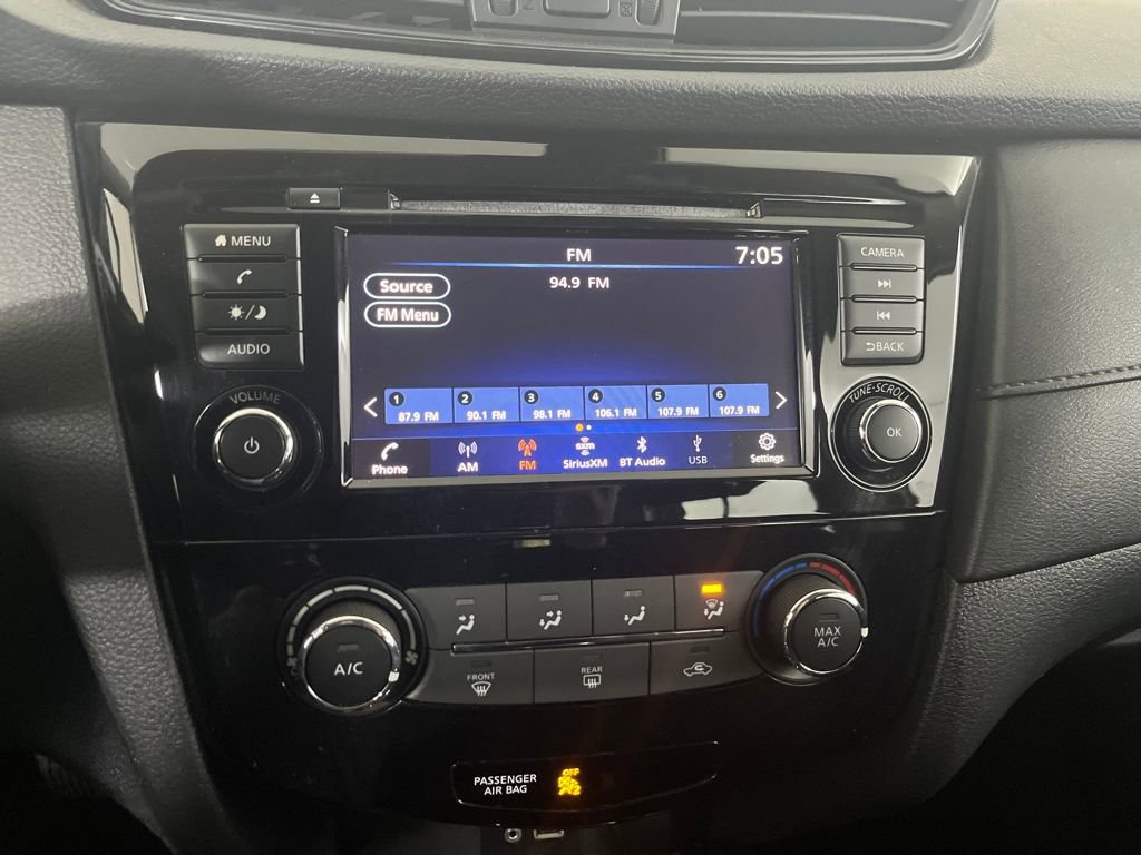 Used 2019 Nissan Rogue S image 67