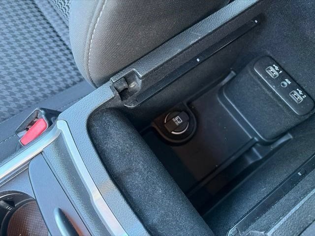 Used 2023 Dodge Charger SXT RWD image 25
