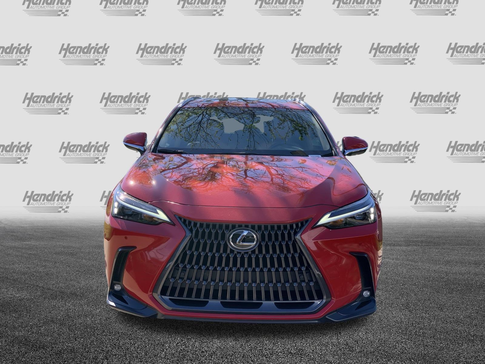 Used 2025 Lexus NX 250 FWD w/ Towing Package (2000 Lbs) image 3